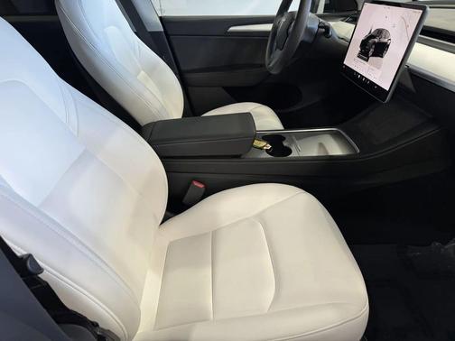 Solid Black 2023 Tesla Model Y Long Range Dual Motor All-Wheel Drive