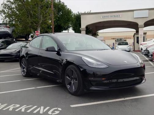 2022 Tesla Model 3 Standard Range
