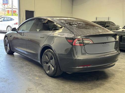 gray 2022 Tesla Model 3 Long Range