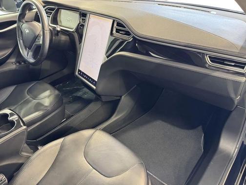 2014 Tesla Model S 