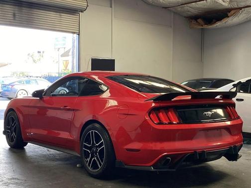 2016 Ford Mustang EcoBoost