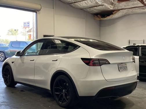 2020 Tesla Model Y Long Range Dual Motor All-Wheel Drive
