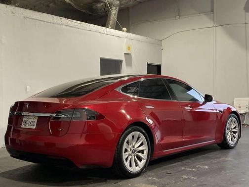 2017 Tesla Model S 75D