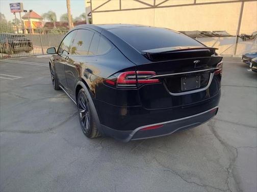 2022 Tesla Model X Base