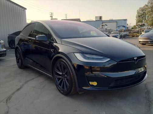 2022 Tesla Model X Base