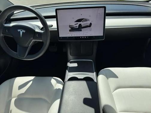 2022 Tesla Model 3 Standard Range