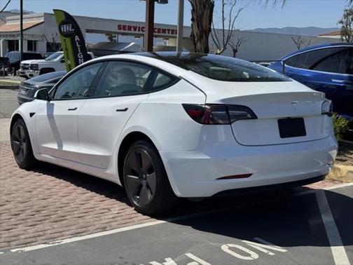 2022 Tesla Model 3 Standard Range