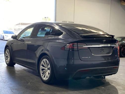 2016 Tesla Model X 