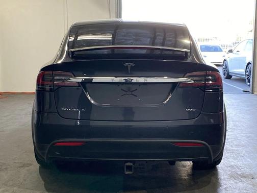 2016 Tesla Model X 