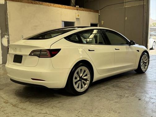 2022 Tesla Model 3 Standard Range
