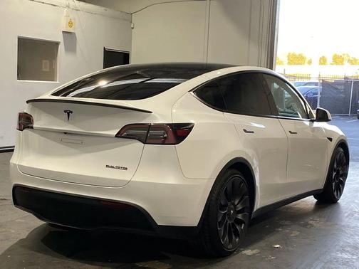 2022 Tesla Model Y Performance Dual Motor All-Wheel Drive