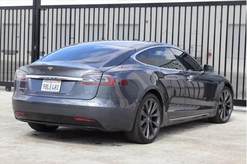 2018 Tesla Model S 75D