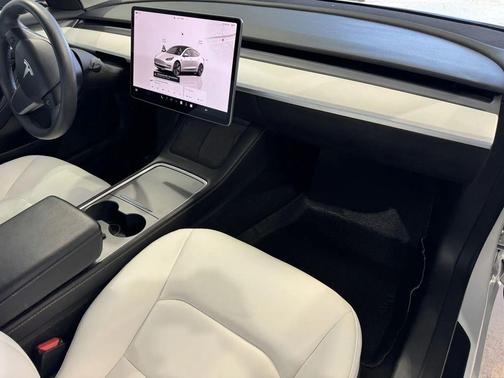 2023 Tesla Model 3 Standard Range