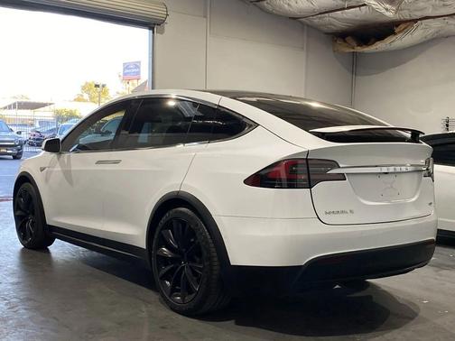 2016 Tesla Model X 75D