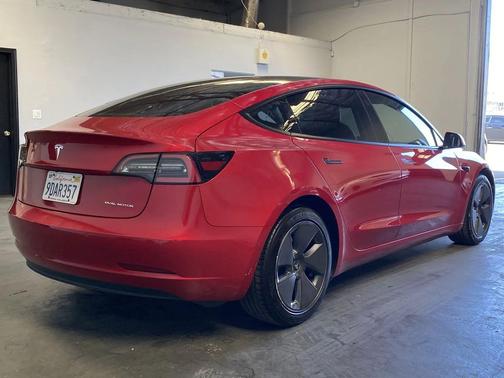 2022 Tesla Model 3 Long Range