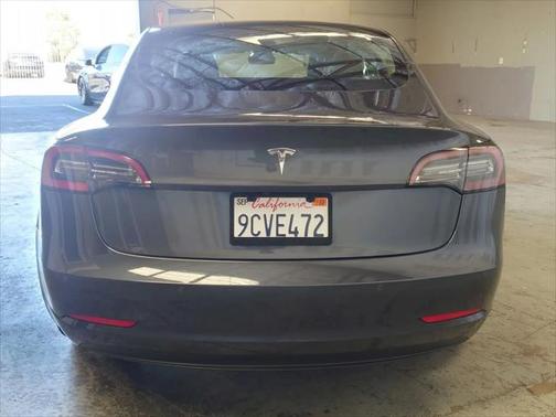 2022 Tesla Model 3 Standard Range