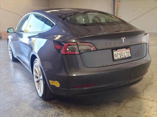 2022 Tesla Model 3 Standard Range