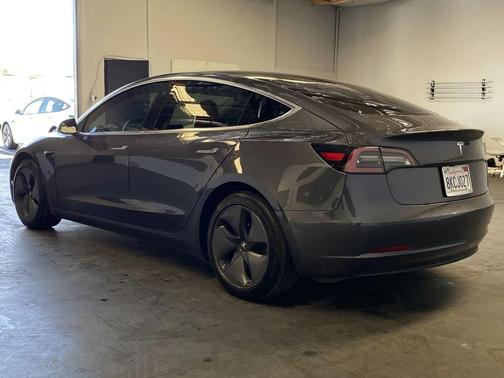 2018 Tesla Model 3 Standard