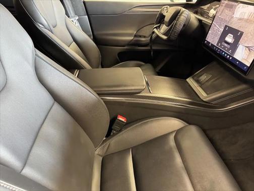 2022 Tesla Model X Plaid