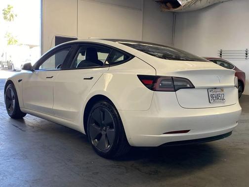 2023 Tesla Model 3 Standard Range