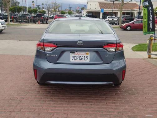 2022 Toyota Corolla LE