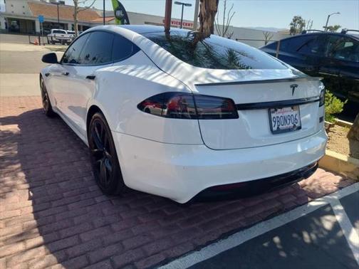 2022 Tesla Model S Plaid