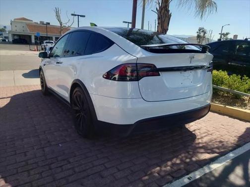 2022 Tesla Model X Plaid