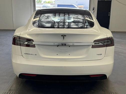 2018 Tesla Model S