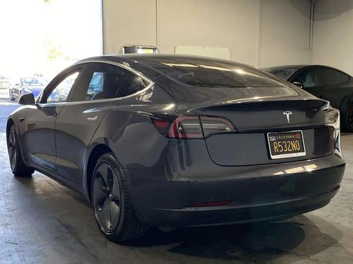 2019 Tesla Model 3 Standard Range Plus