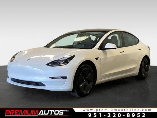 2022 Tesla Model 3 Standard Range