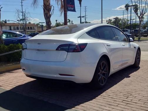 2022 Tesla Model 3 Standard Range