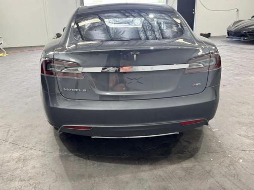 2013 Tesla Model S Performance