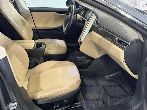 2013 Tesla Model S Performance