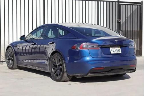 2022 Tesla Model S Base