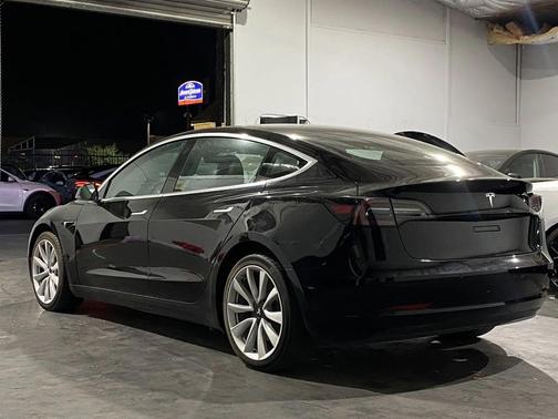 2019 Tesla Model 3 Standard Range Plus