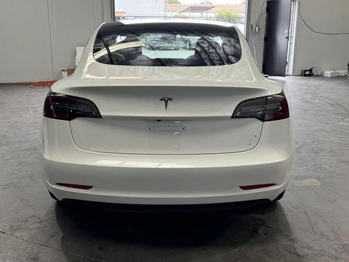 2023 Tesla Model 3 Standard Range