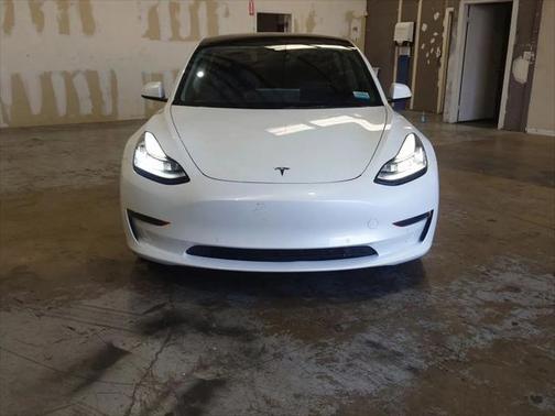 2022 Tesla Model 3 Standard Range