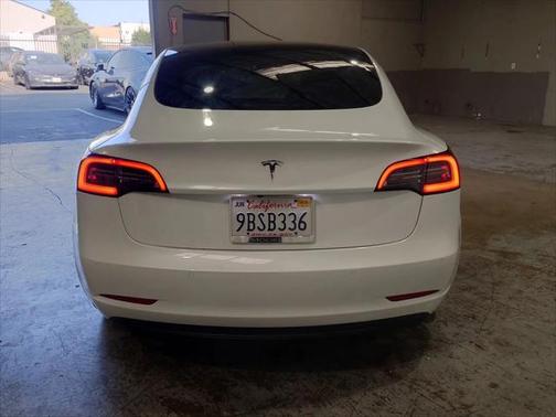 2022 Tesla Model 3 Standard Range