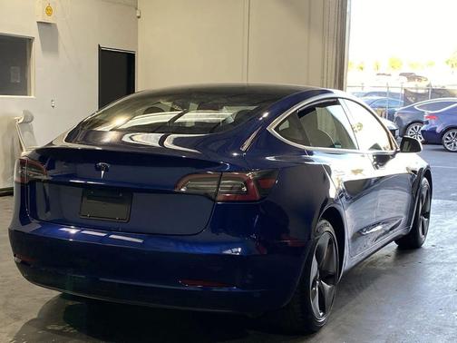 2018 Tesla Model 3 Mid Range