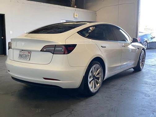 2023 Tesla Model 3 Standard Range