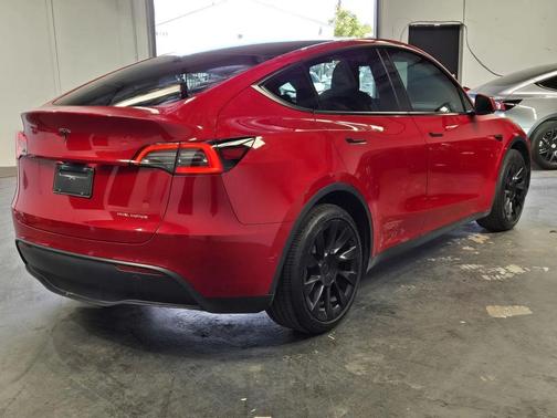 Red Multi-Coat 2022 Tesla Model Y Long Range Dual Motor All-Wheel Drive