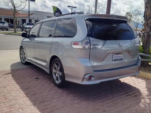 2014 Toyota Sienna SE