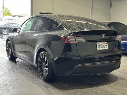 2022 Tesla Model Y Performance Dual Motor All-Wheel Drive