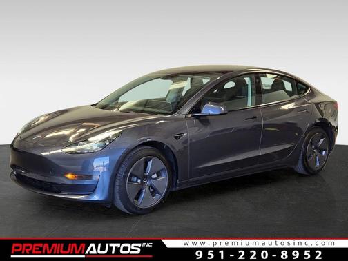 gray 2023 Tesla Model 3 Standard Range