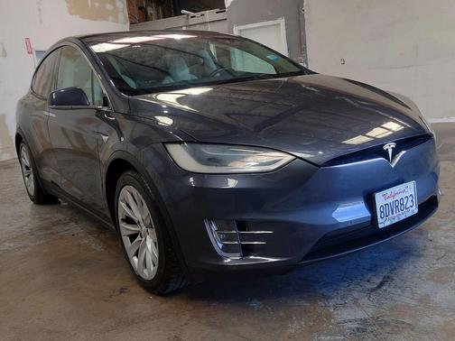 2018 Tesla Model X 75D