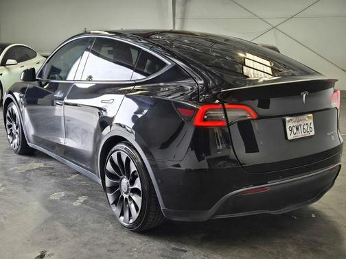 Solid Black 2022 Tesla Model Y Performance Dual Motor All-Wheel Drive