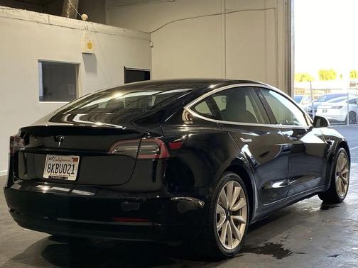 2019 Tesla Model 3 Mid Range