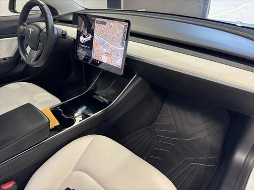 2019 Tesla Model 3 Standard Range