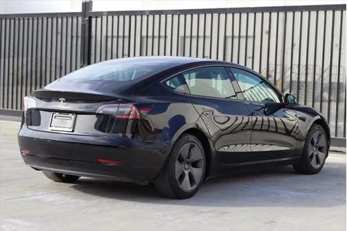 2022 Tesla Model 3 Standard Range