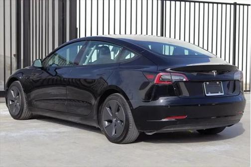 2022 Tesla Model 3 Standard Range